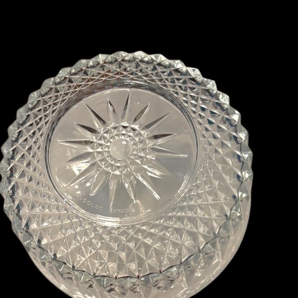 Elegant Vintage Clear Glass Serving Bowl - Picture 7 of 16
